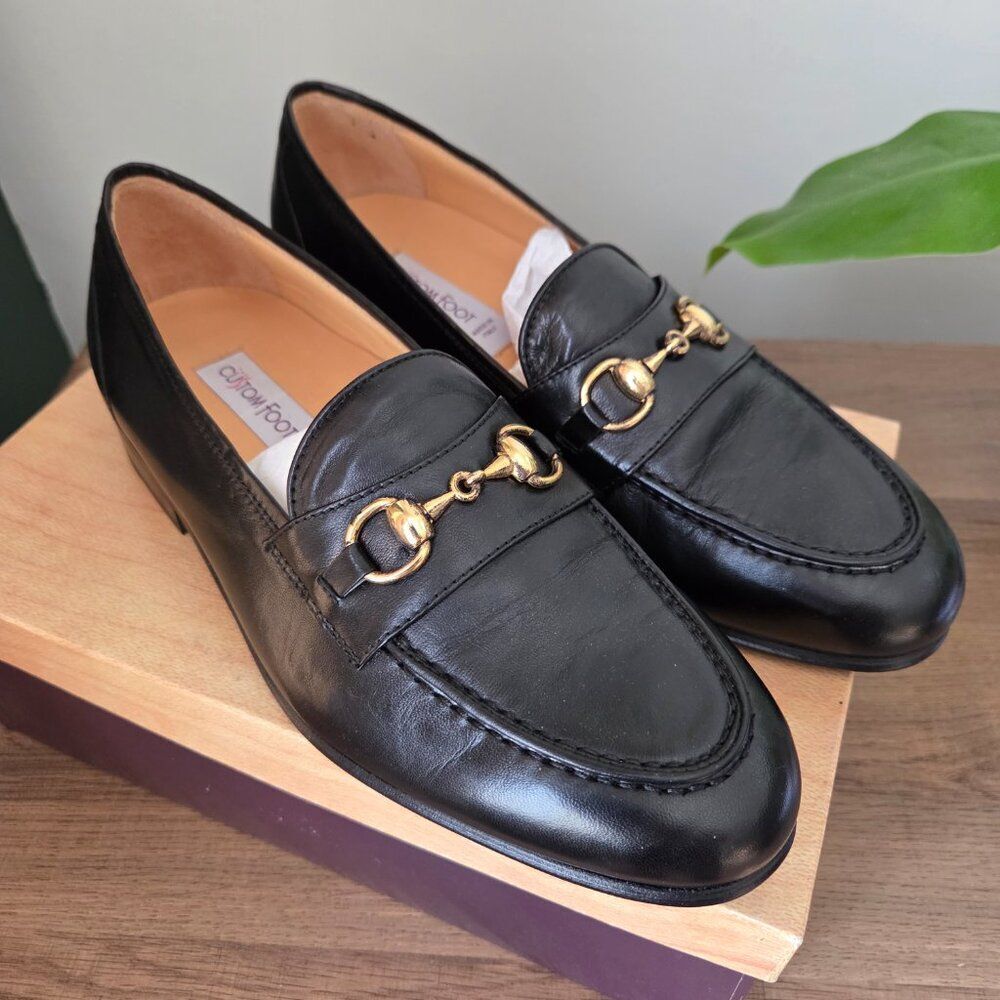 NIB CUSTOM FOOT MADE IN ITALY BLACK GENUINE LEATHER GOLD ACCENT PENNY LOAFERS 10